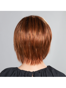 Perruque synthétique courte lisse Ava Mono Part - Tizian red/shad