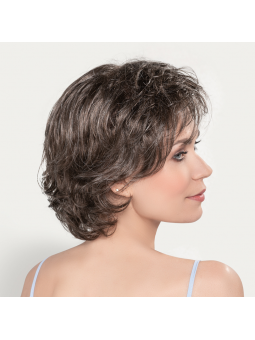 Perruque synthétique courte lisse Cesana Soft - Pepper brown mix