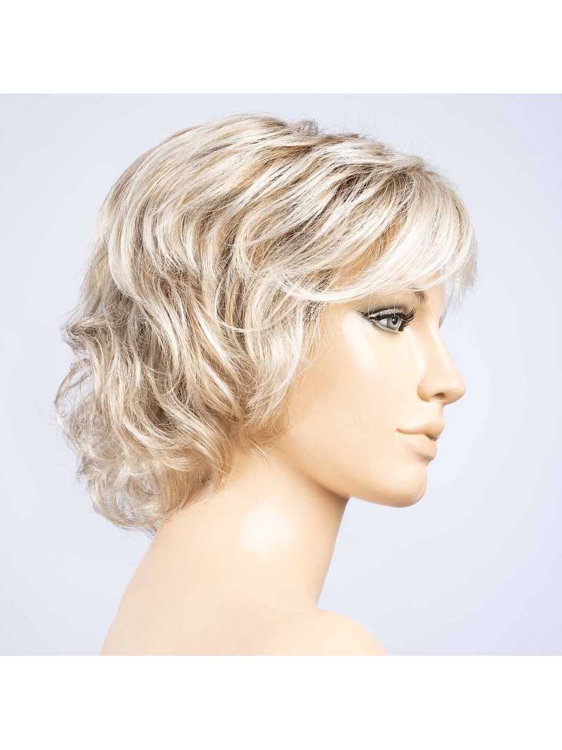 Perruque synthétique courte lisse Cesana Soft - Ivory blonde/shad